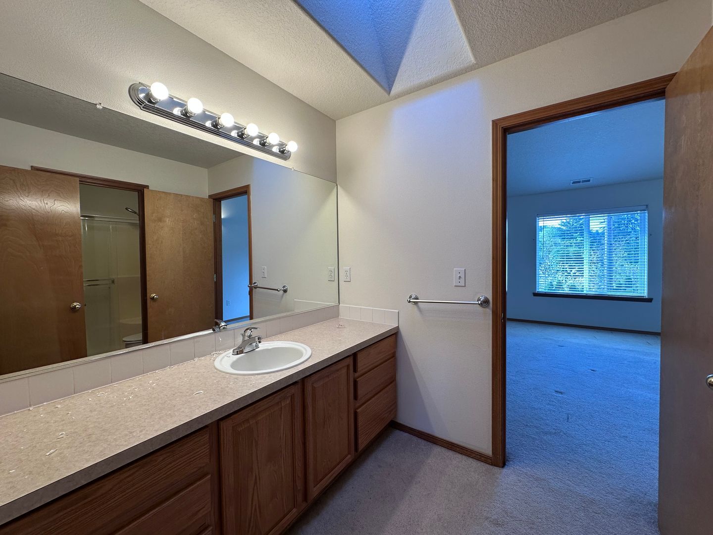 13726 SE Reedway Street - Portland - Oregon - 3 bed, 2.5 bath rental property