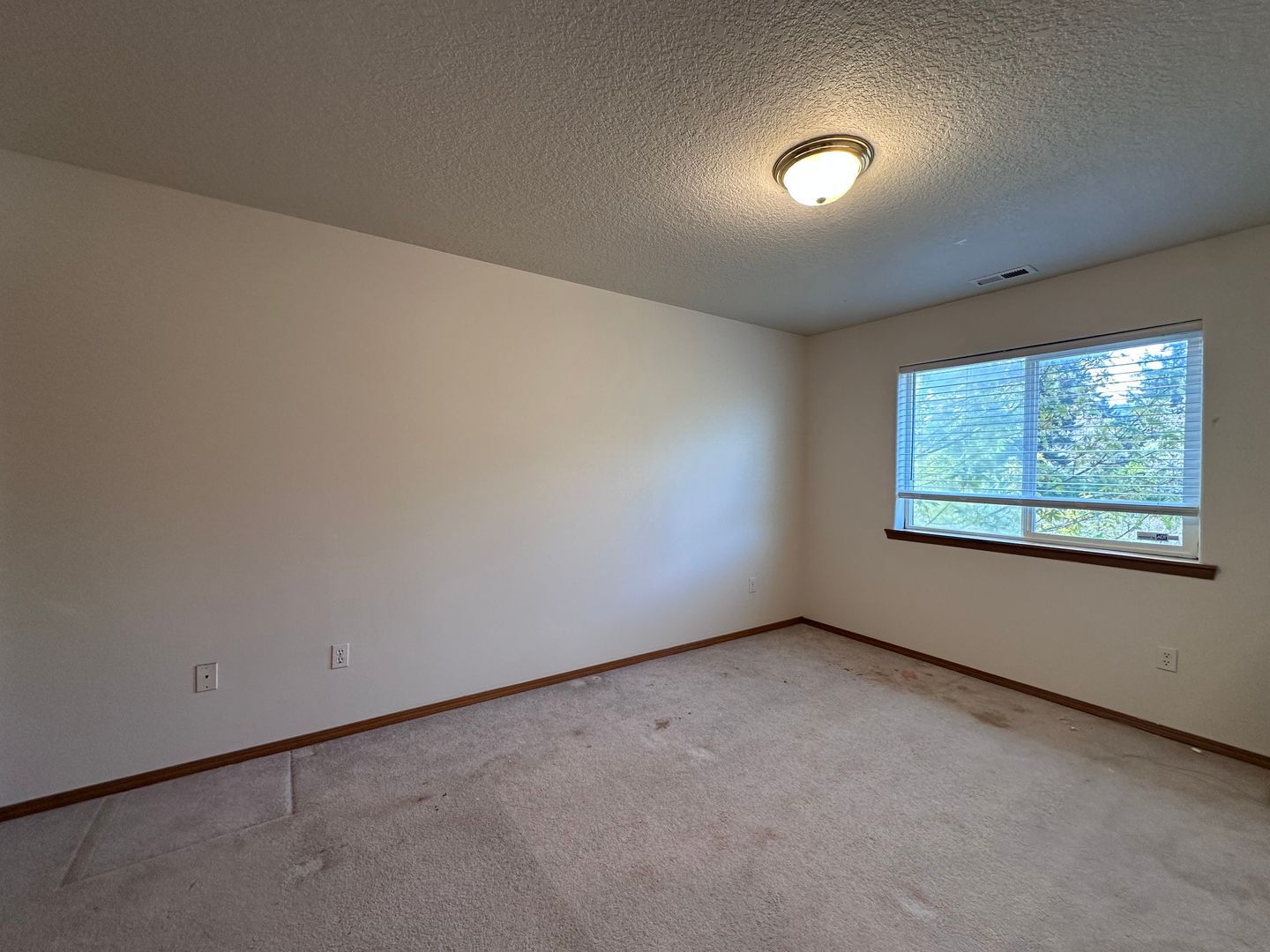 13726 SE Reedway Street - Portland - Oregon - 3 bed, 2.5 bath rental property