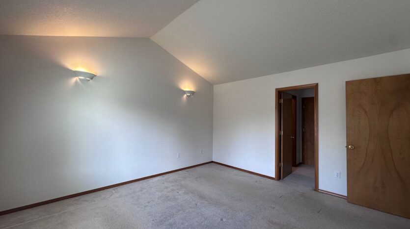 13726 SE Reedway Street - Portland - Oregon - 3 bed, 2.5 bath rental property