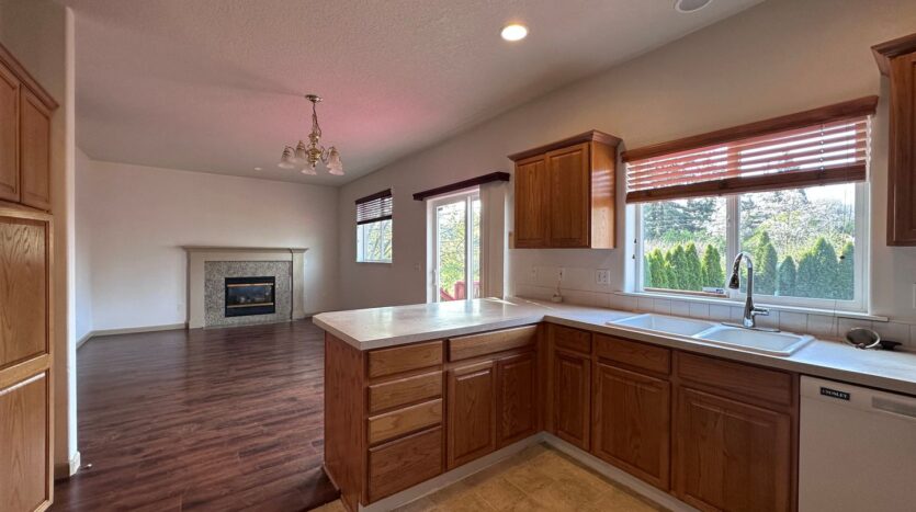 13726 SE Reedway Street - Portland - Oregon - 3 bed, 2.5 bath rental property