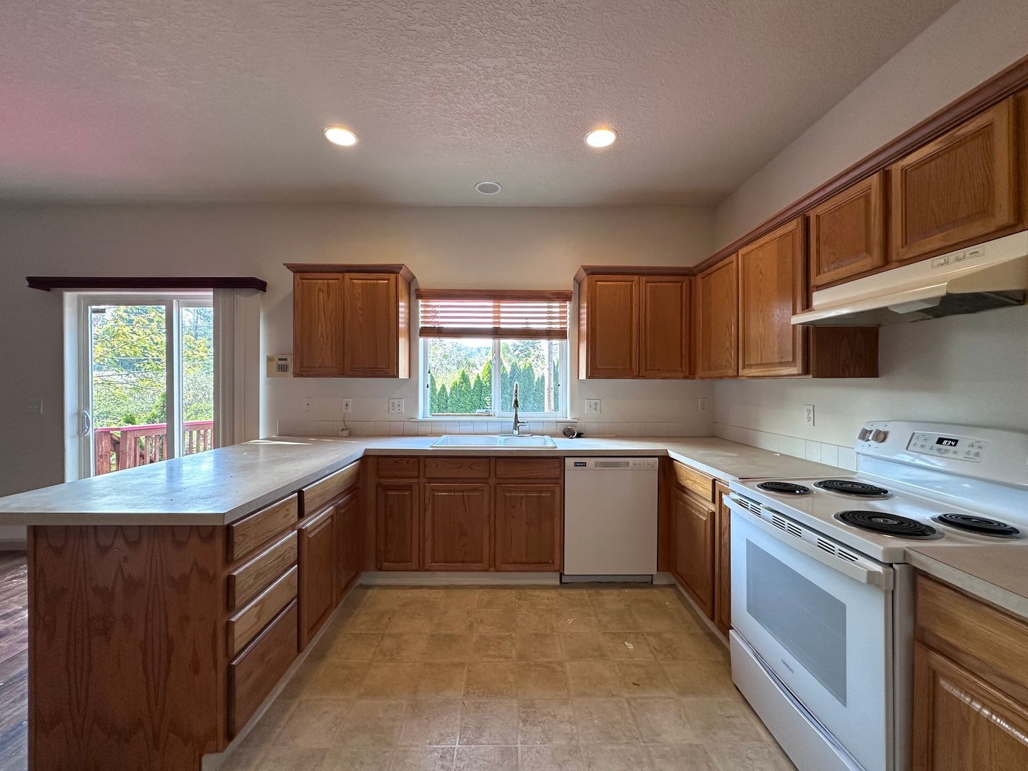 13726 SE Reedway Street - Portland - Oregon - 3 bed, 2.5 bath rental property