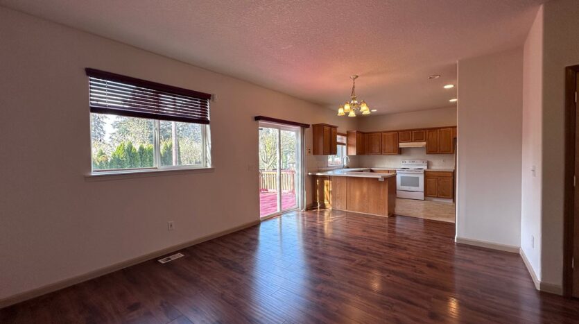 13726 SE Reedway Street - Portland - Oregon - 3 bed, 2.5 bath rental property