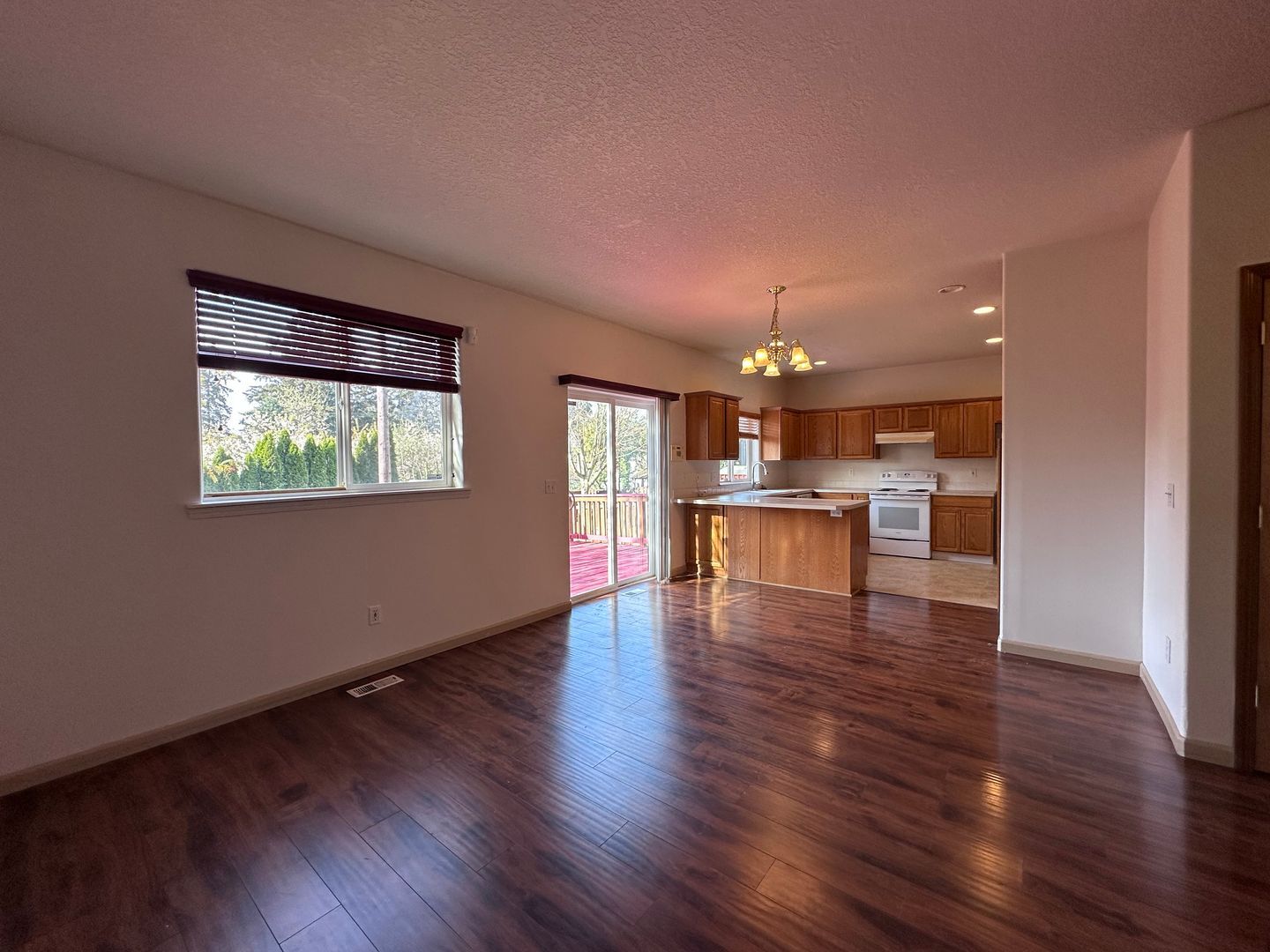 13726 SE Reedway Street - Portland - Oregon - 3 bed, 2.5 bath rental property