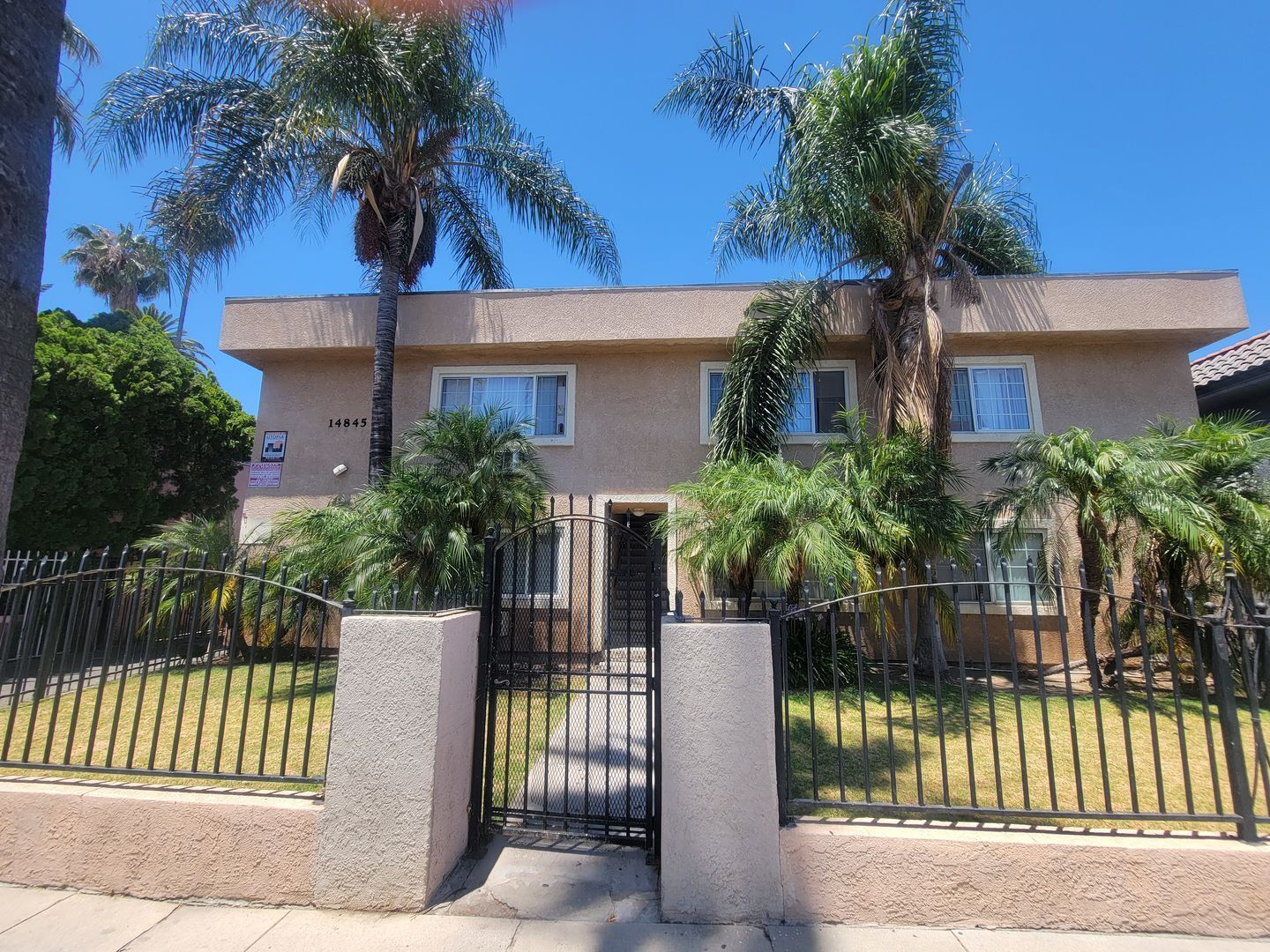 14845 Erwin Street - Los Angeles - California - 1 bed, 1 bath rental property