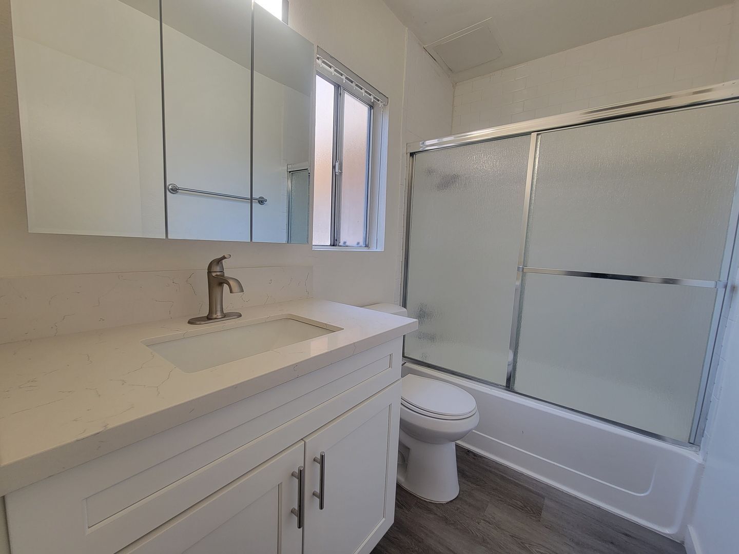 14845 Erwin Street - Los Angeles - California - 1 bed, 1 bath rental property
