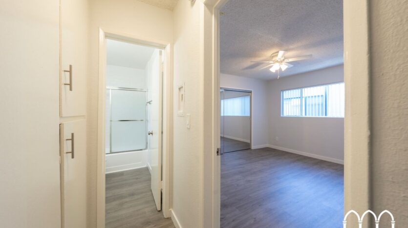 14845 Erwin Street - Los Angeles - California - 1 bed, 1 bath rental property