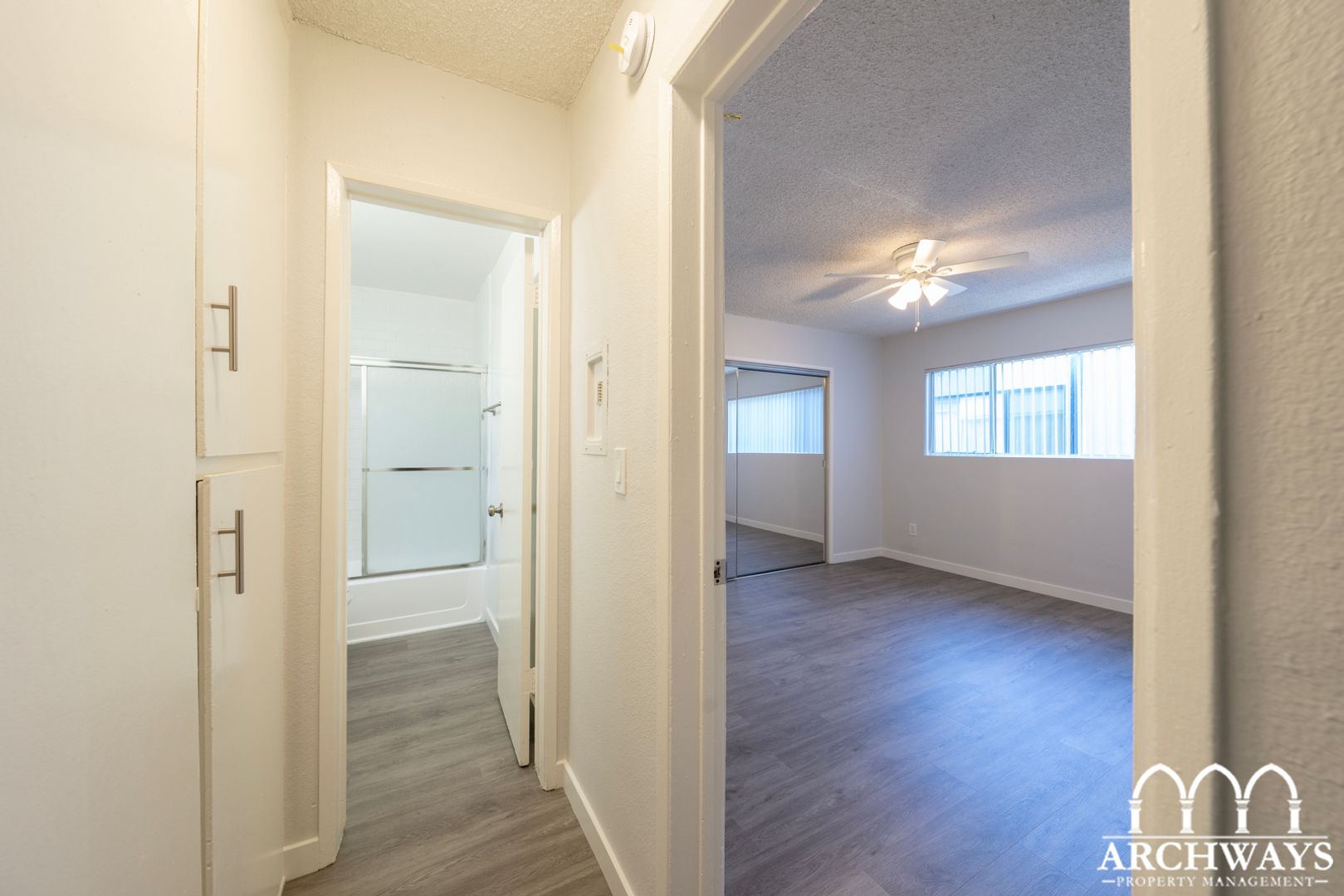 14845 Erwin Street - Los Angeles - California - 1 bed, 1 bath rental property