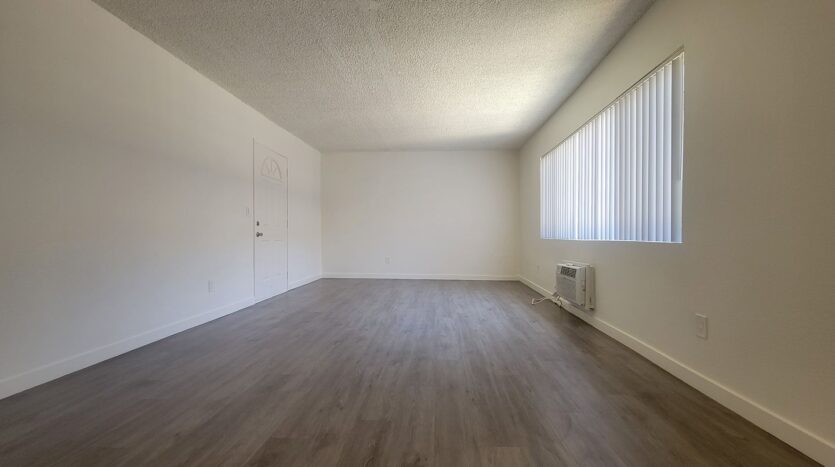 14845 Erwin Street - Los Angeles - California - 1 bed, 1 bath rental property