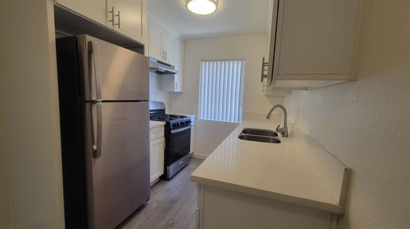 14845 Erwin Street - Los Angeles - California - 1 bed, 1 bath rental property