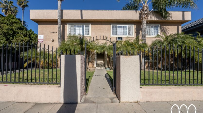 14845 Erwin Street - Los Angeles - California - 1 bed, 1 bath rental property