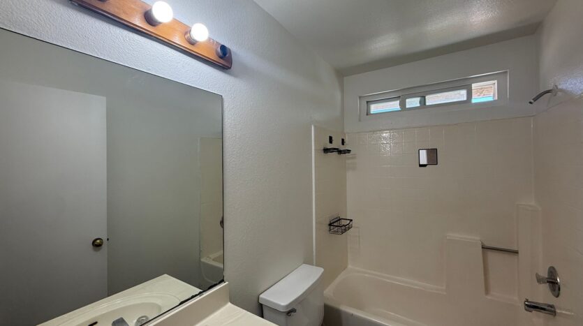 1521 E. Kildare St. - Lancaster - California - 3 bed, 2.5 bath rental property