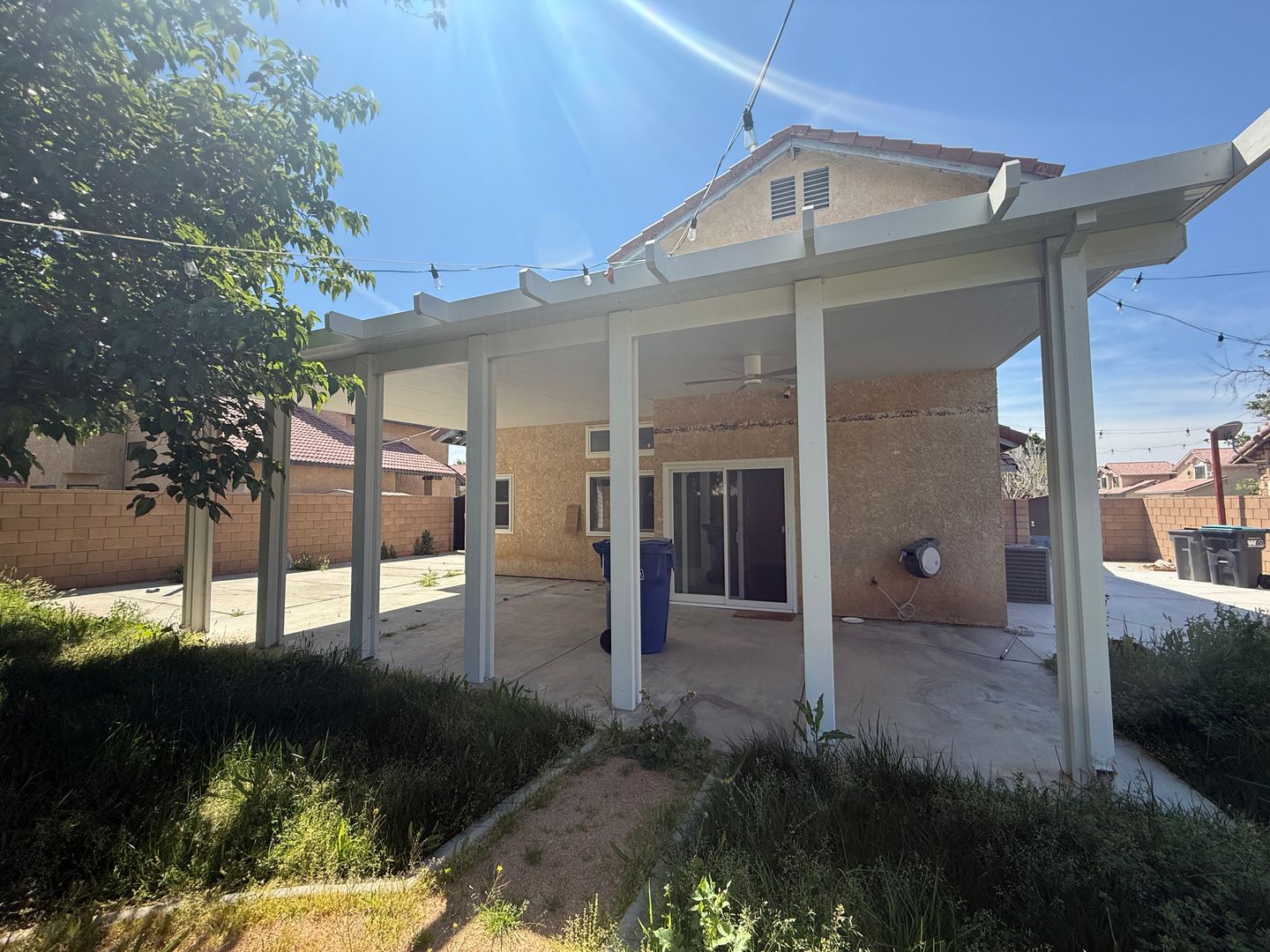 1521 E. Kildare St. - Lancaster - California - 3 bed, 2.5 bath rental property