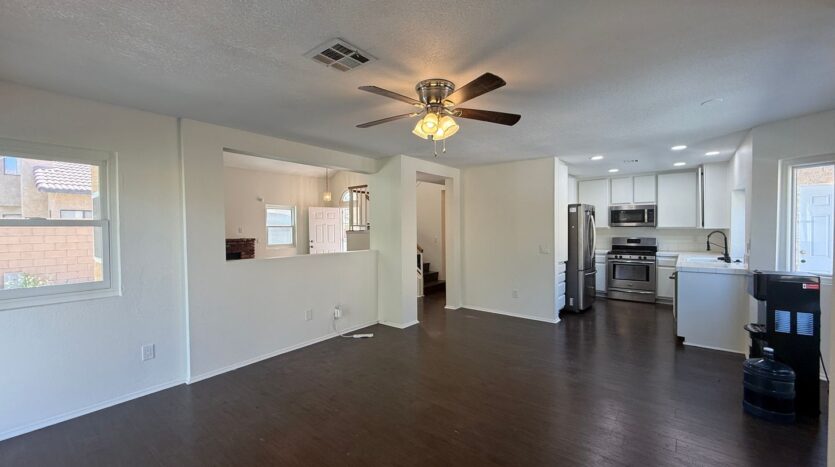 1521 E. Kildare St. - Lancaster - California - 3 bed, 2.5 bath rental property