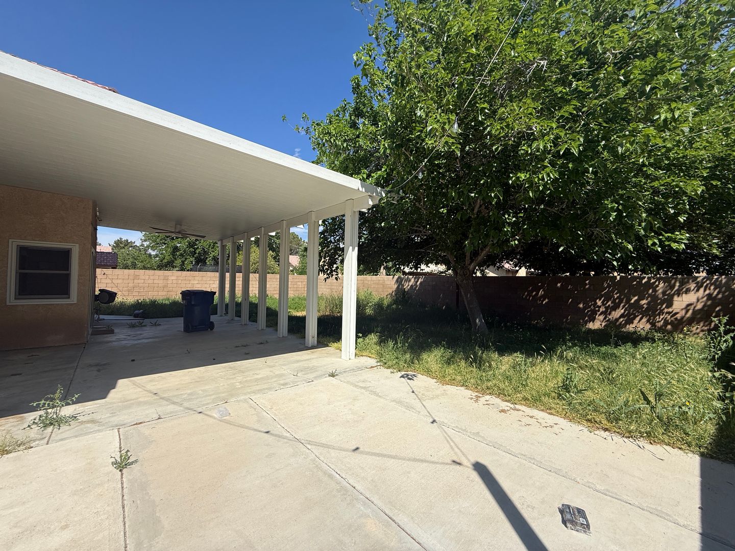 1521 E. Kildare St. - Lancaster - California - 3 bed, 2.5 bath rental property