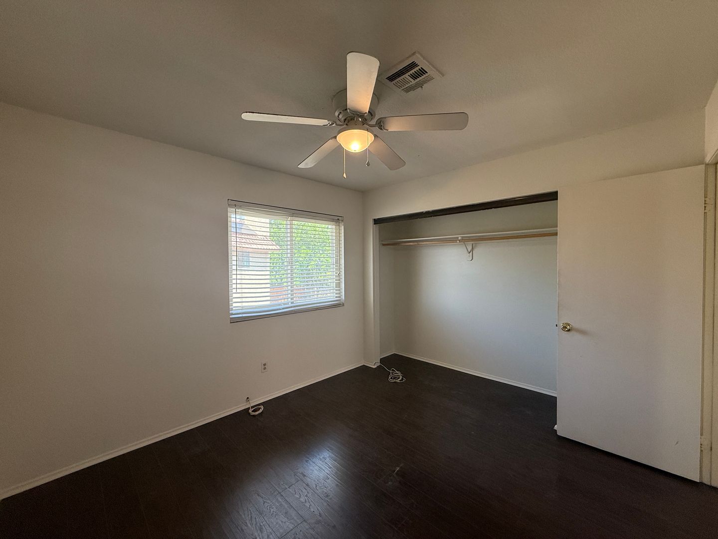 1521 E. Kildare St. - Lancaster - California - 3 bed, 2.5 bath rental property