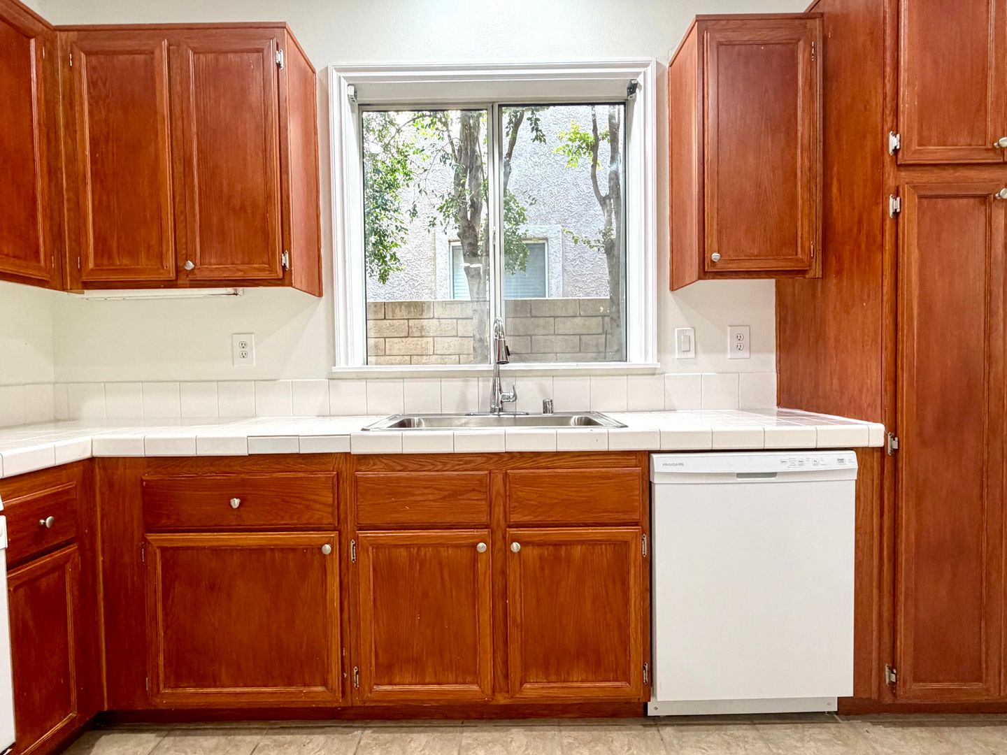  1654 Spinwood Lane - Simi Valley - California - 3 bed, 2 bath rental property