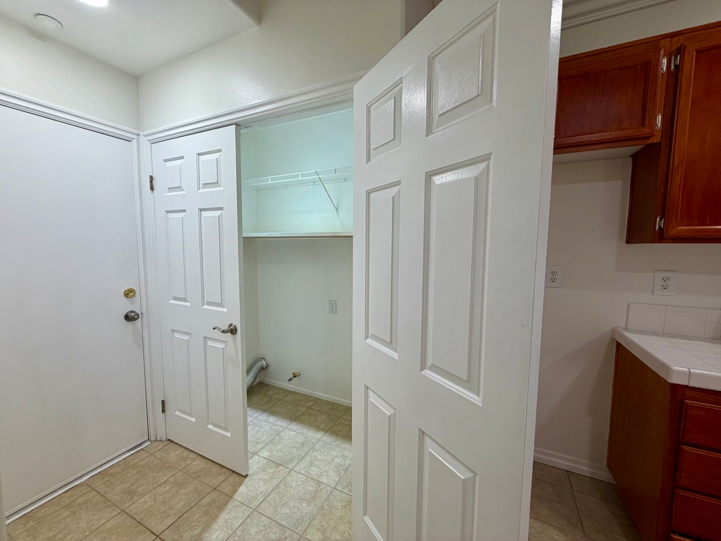  1654 Spinwood Lane - Simi Valley - California - 3 bed, 2 bath rental property