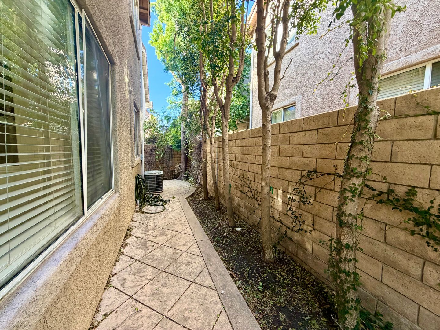  1654 Spinwood Lane - Simi Valley - California - 3 bed, 2 bath rental property