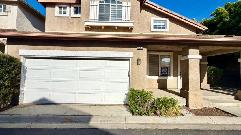 1654 Spinwood Lane - Simi Valley - California - 3 bed, 2 bath rental property