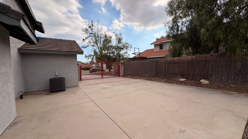 1658 Sunnyview Dr. - Rialto - California - 4 bed, 3 bath rental property