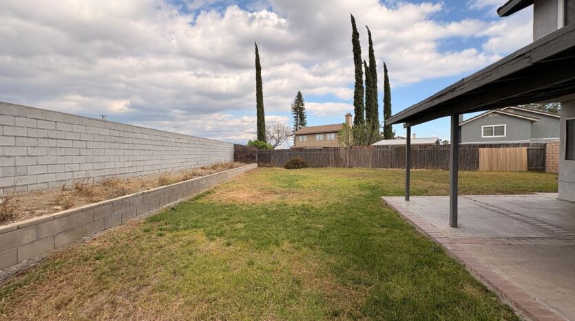 1658 Sunnyview Dr. - Rialto - California - 4 bed, 3 bath rental property