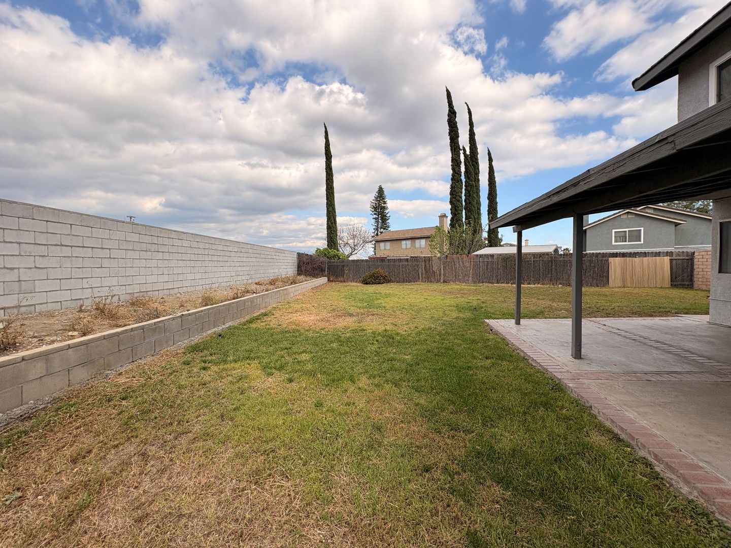 1658 Sunnyview Dr. - Rialto - California - 4 bed, 3 bath rental property