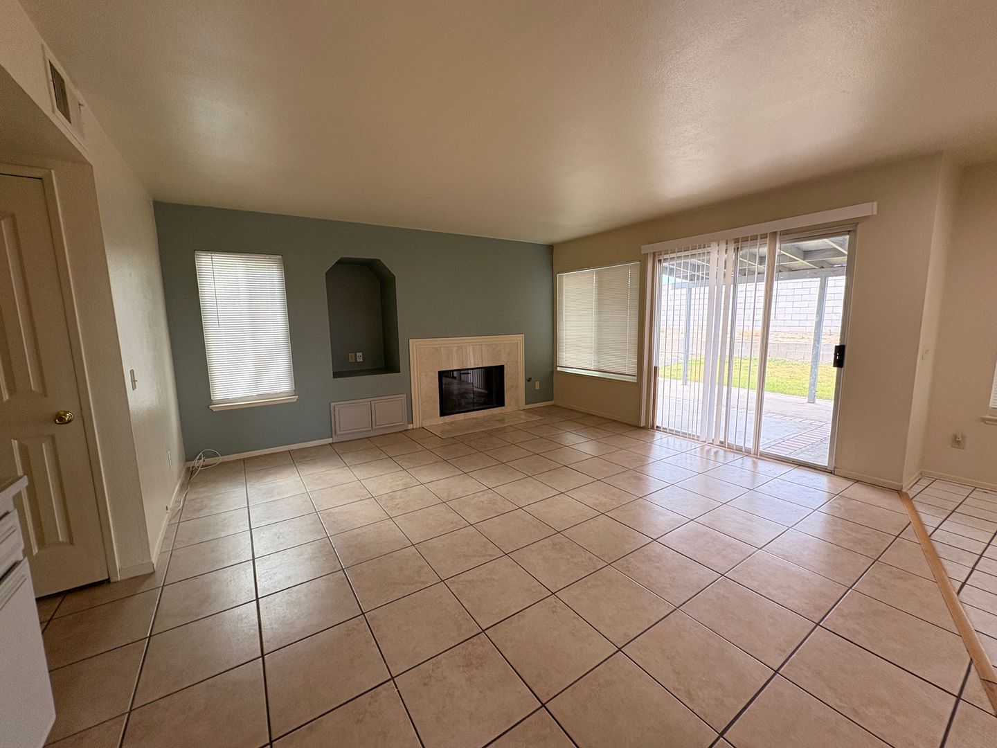 1658 Sunnyview Dr. - Rialto - California - 4 bed, 3 bath rental property