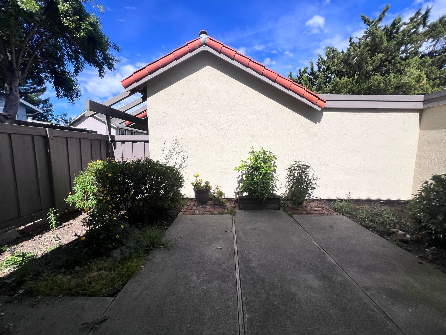 1685 Calle Santa Anna - Pleasanton - California - 3 bed, 2 bath rental property