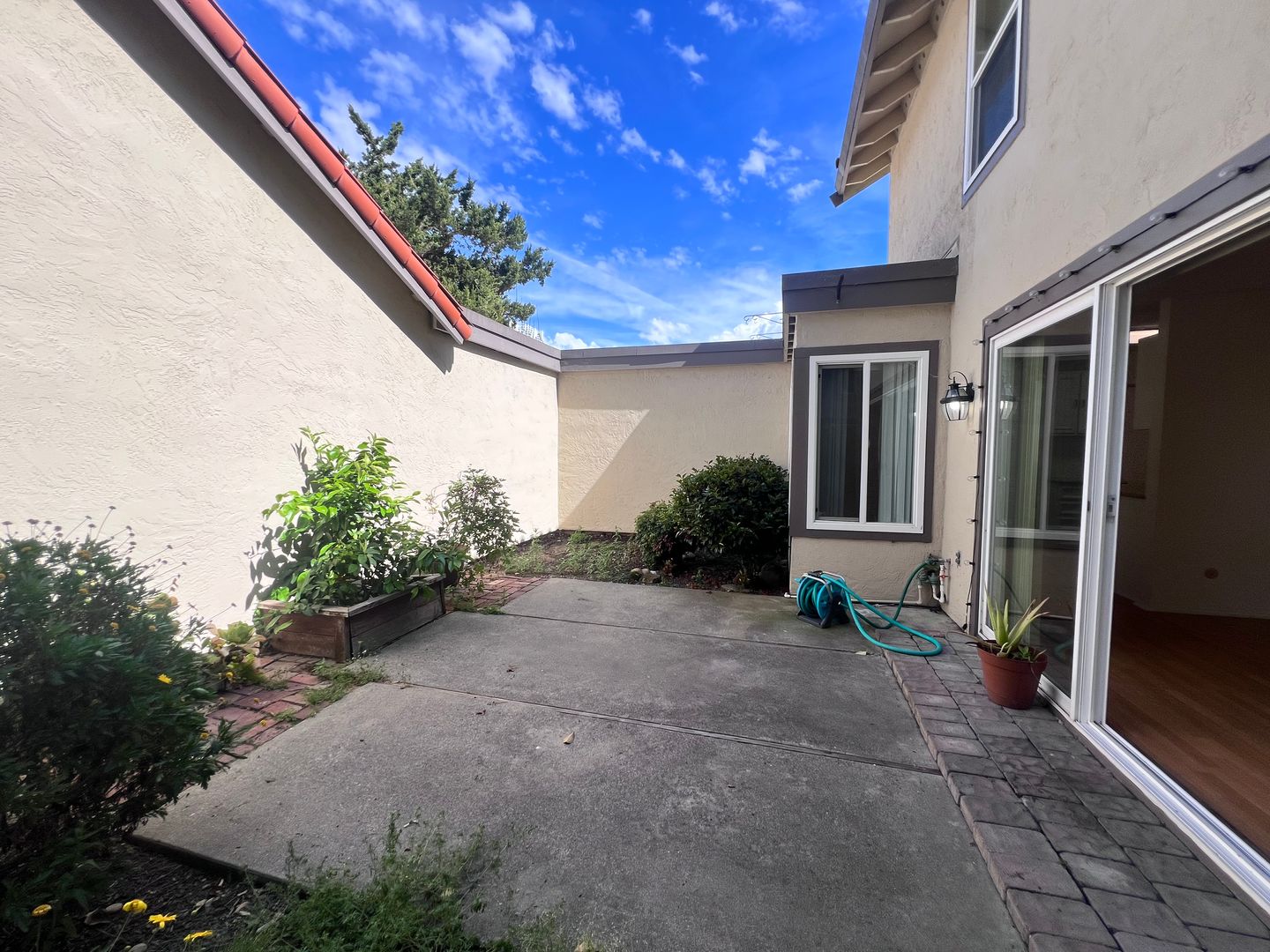 1685 Calle Santa Anna - Pleasanton - California - 3 bed, 2 bath rental property