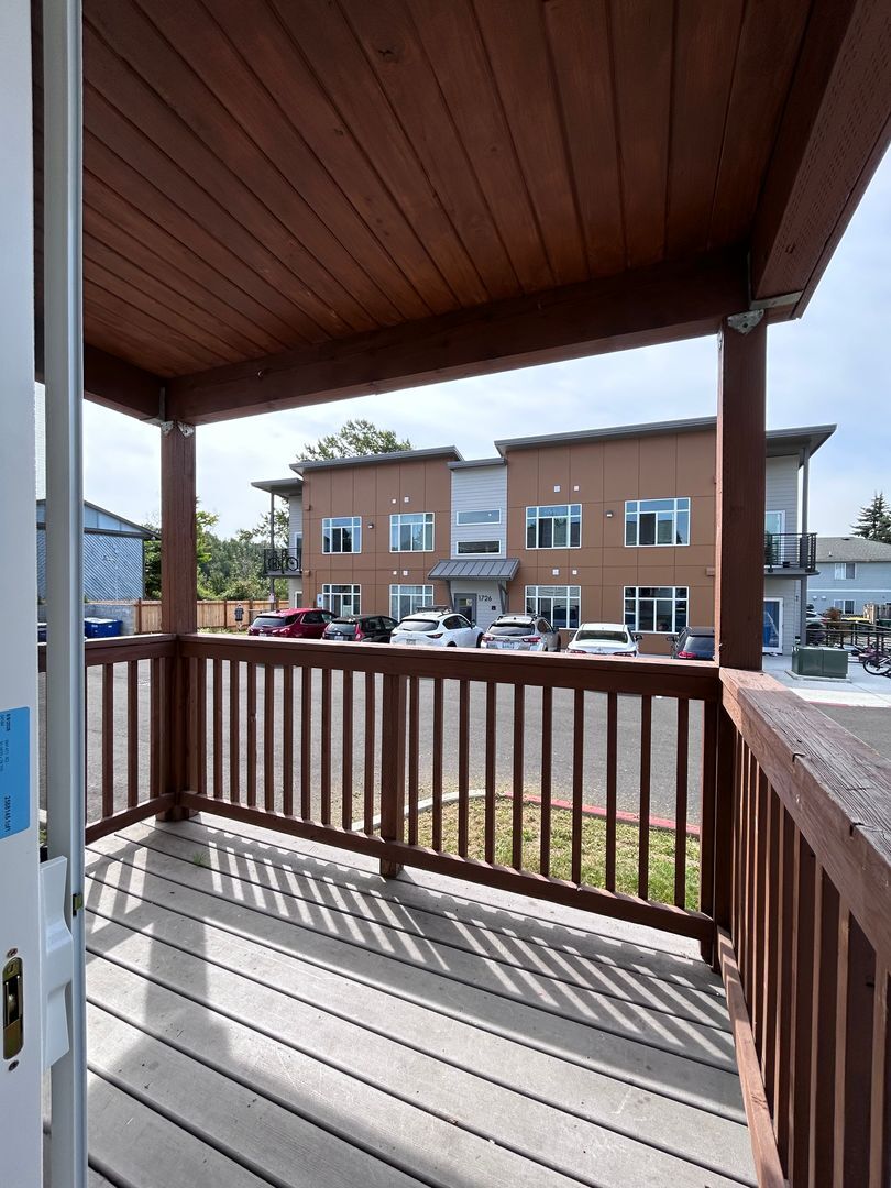 1730 Texas St. - # 1 - Bellingham - Washington - 2 bed, 1 bath rental property