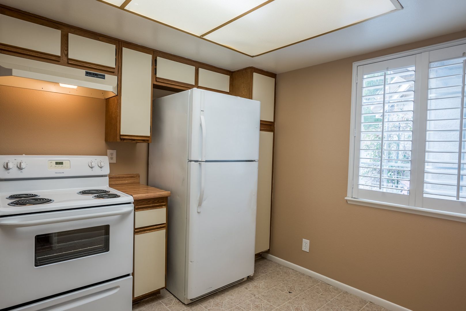 1742 Ember Glow Cir - Las Vegas - Nevada - 2 bed, 2 bath rental property