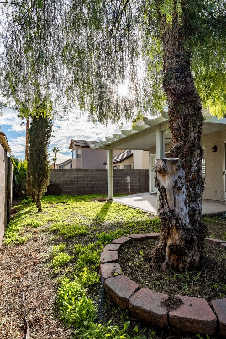 1742 Ember Glow Cir - Las Vegas - Nevada - 2 bed, 2 bath rental property