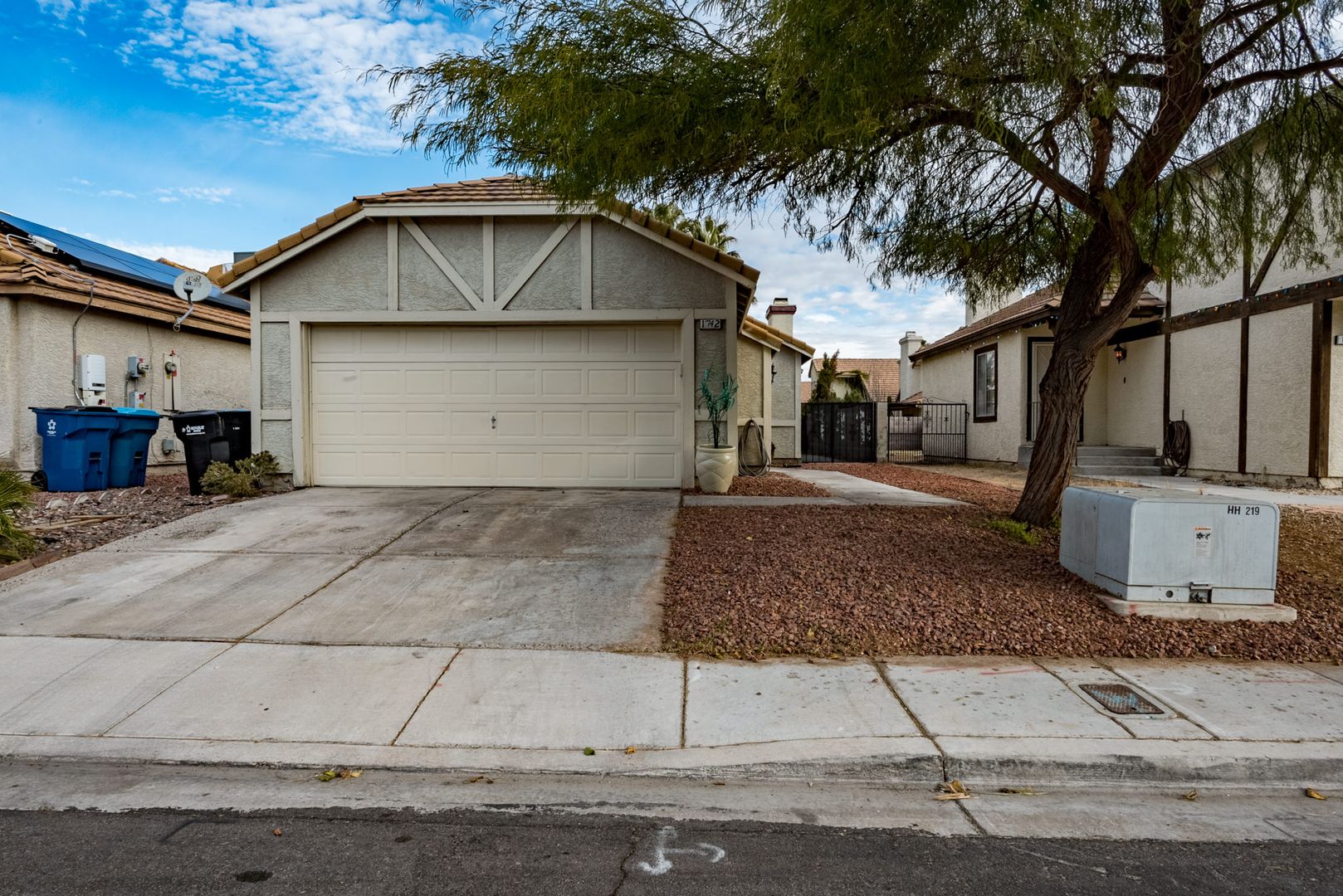 1742 Ember Glow Cir - Las Vegas - Nevada - 2 bed, 2 bath rental property