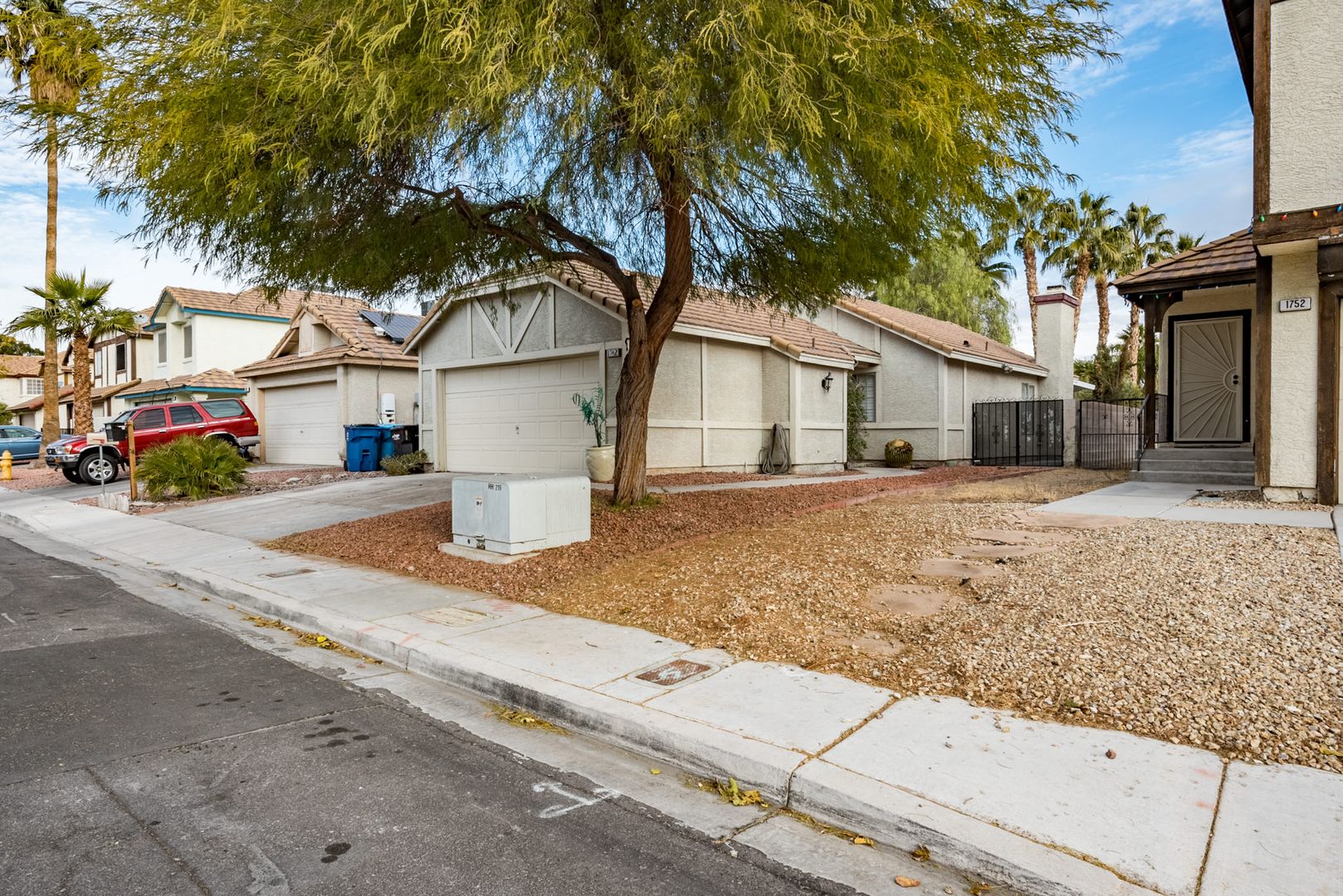 1742 Ember Glow Cir - Las Vegas - Nevada - 2 bed, 2 bath rental property