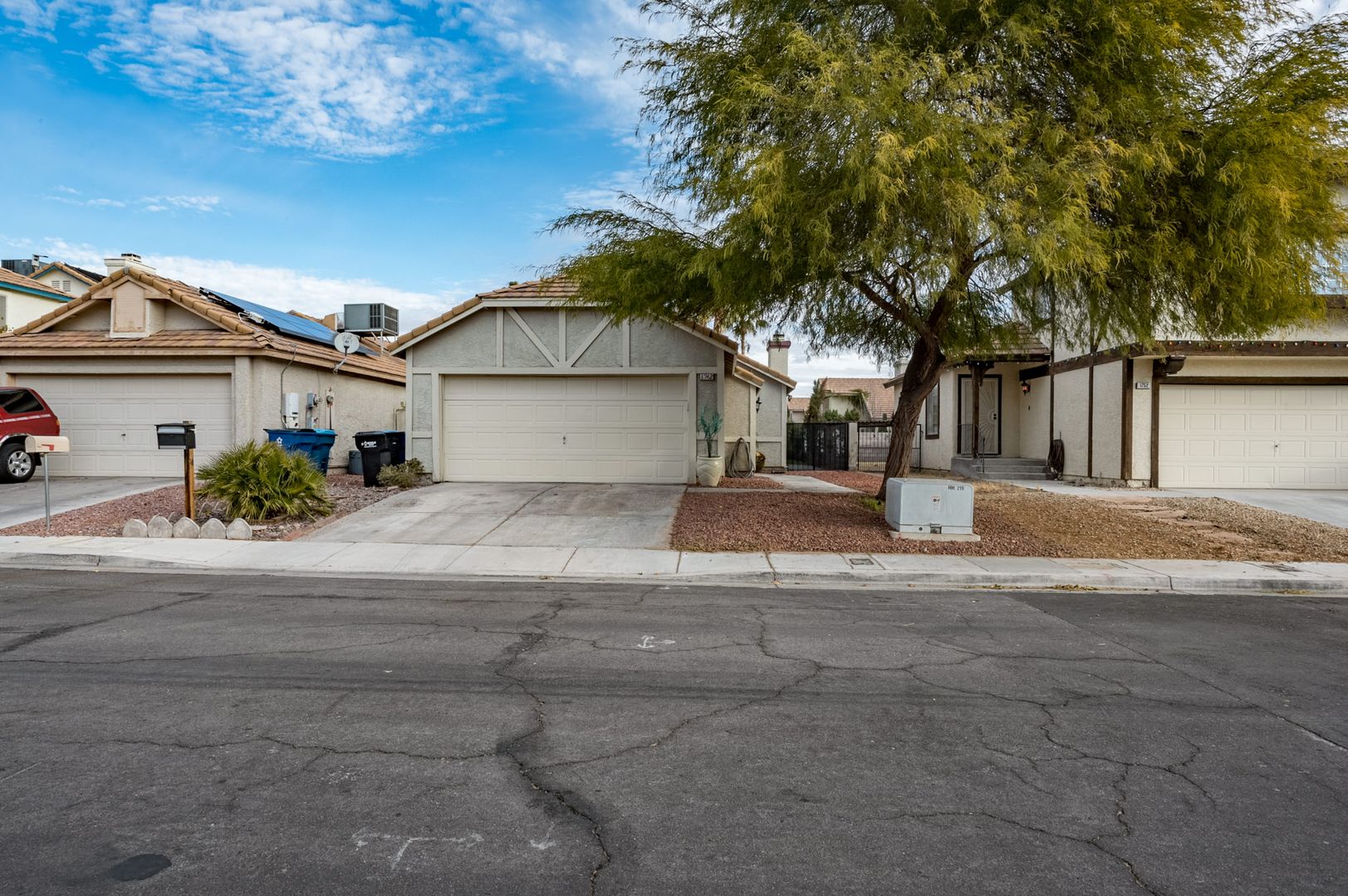 1742 Ember Glow Cir - Las Vegas - Nevada - 2 bed, 2 bath rental property