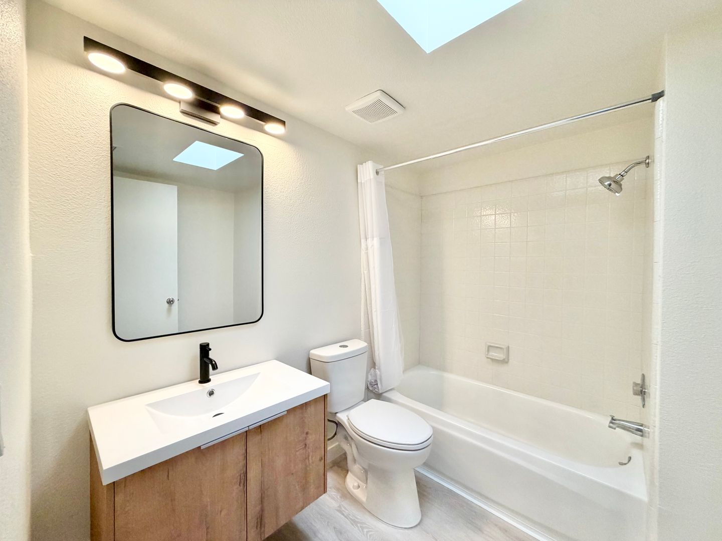 1745 E. Arenas Road - 11 - Palm Springs - California - 2 bed, 2 bath rental property