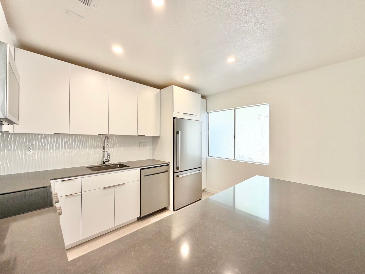 1745 E. Arenas Road - 11 - Palm Springs - California - 2 bed, 2 bath rental property