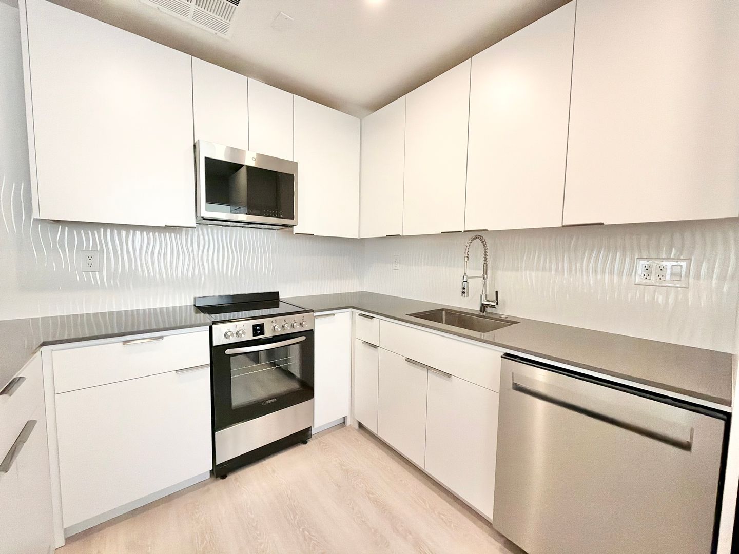 1745 E. Arenas Road - 11 - Palm Springs - California - 2 bed, 2 bath rental property