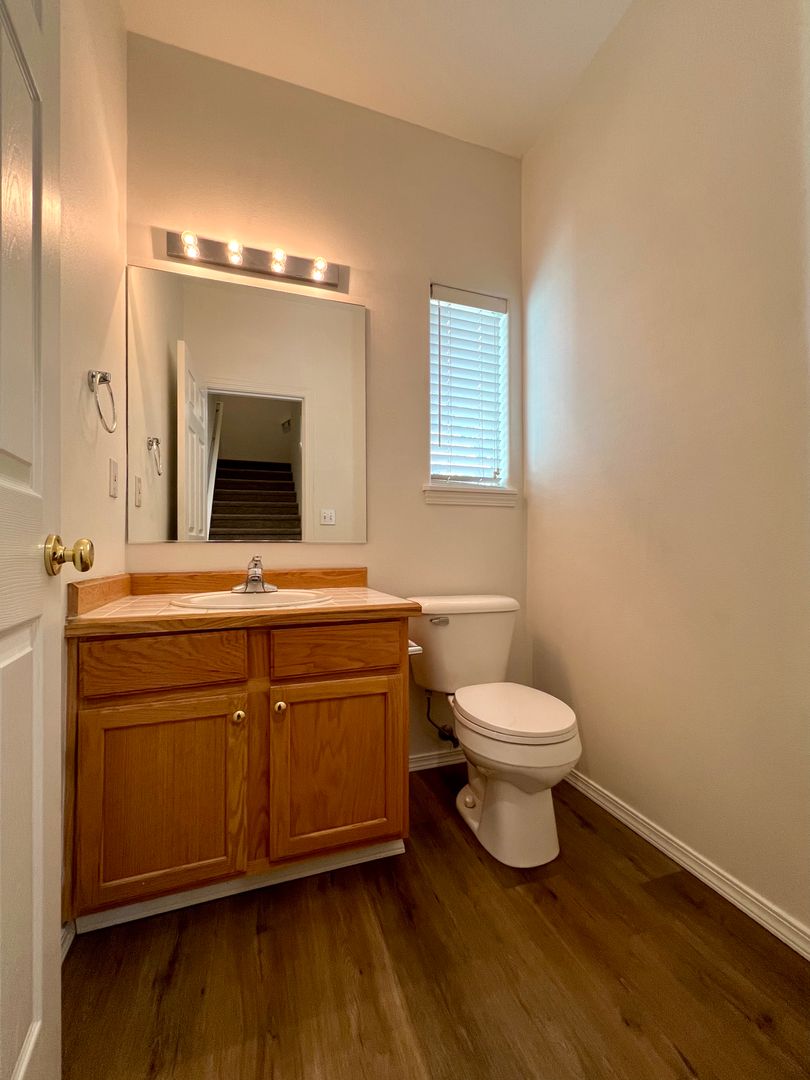 17853 SW Wakem St.  - Beaverton - Oregon - 3 bed, 2.5 bath rental property