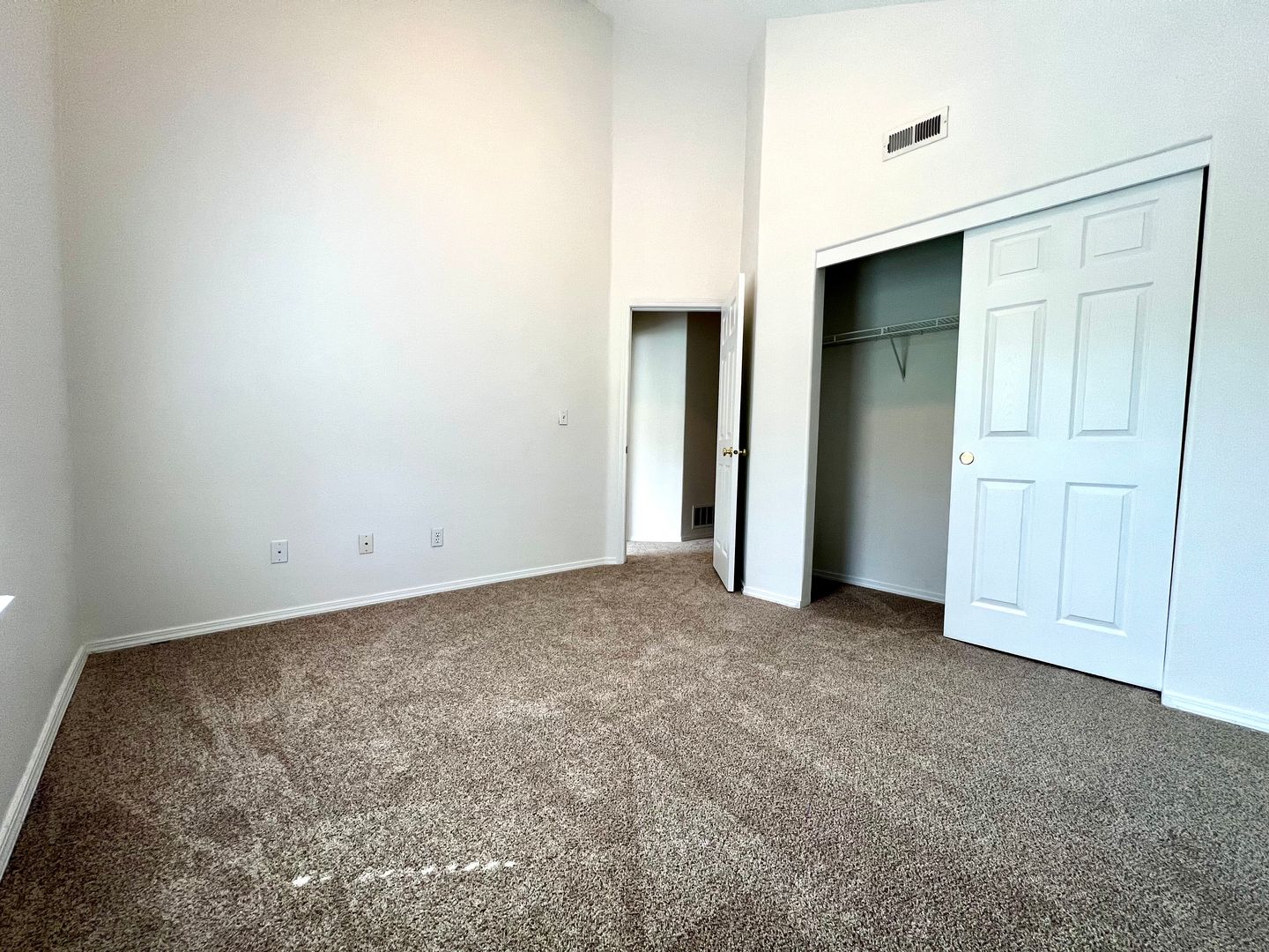 17853 SW Wakem St.  - Beaverton - Oregon - 3 bed, 2.5 bath rental property