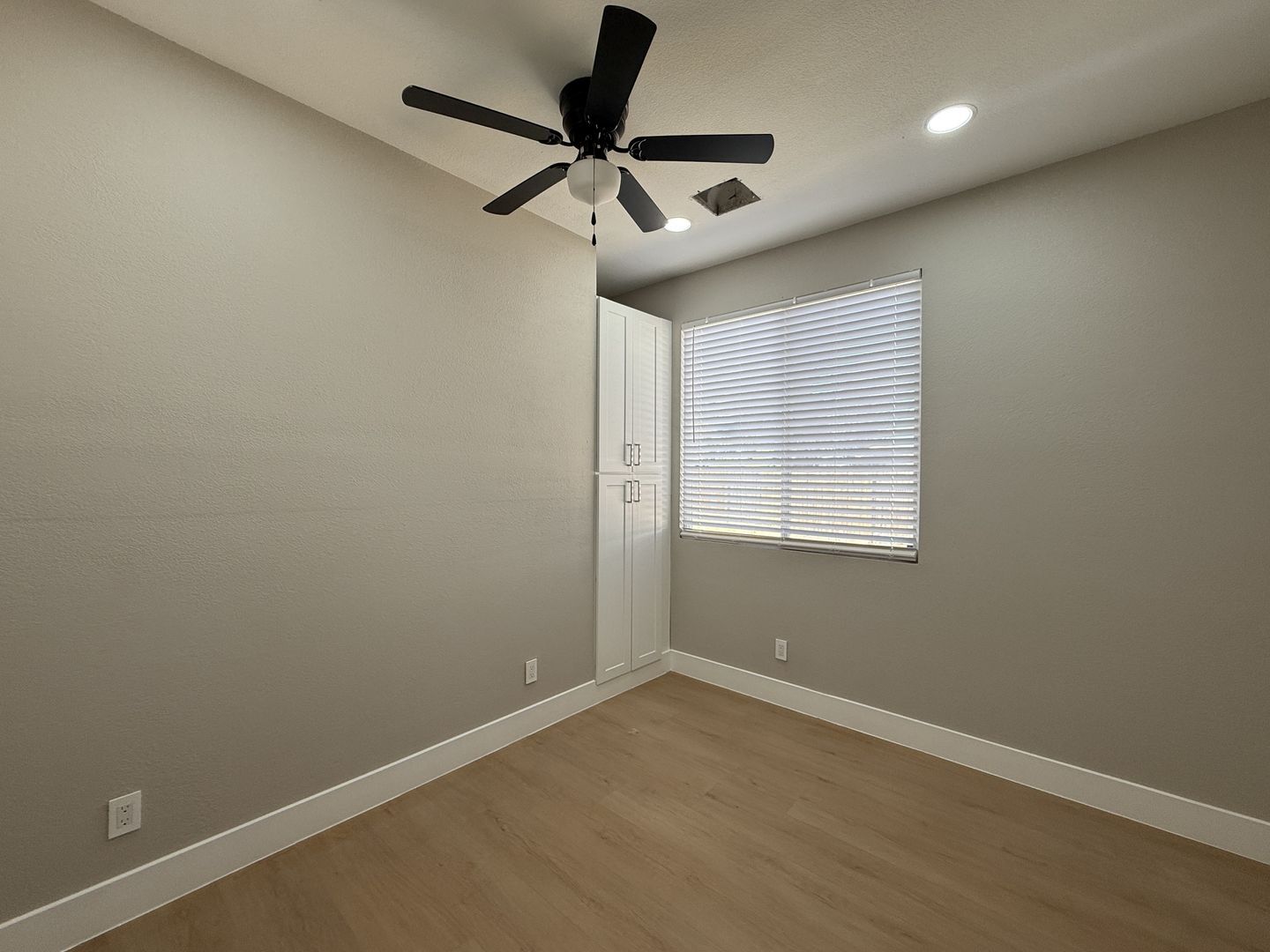 1786 Linn Way - 1786 - Lancaster - California - 3 bed, 1 bath rental property
