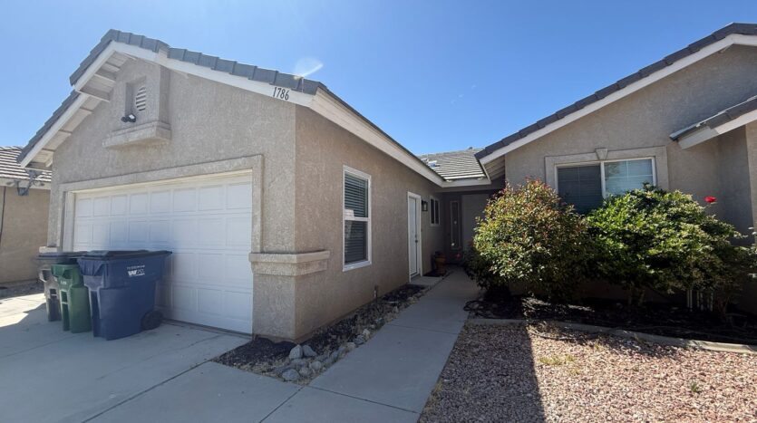 1786 Linn Way - 1788 - Lancaster - California - 3 bed, 1 bath rental property