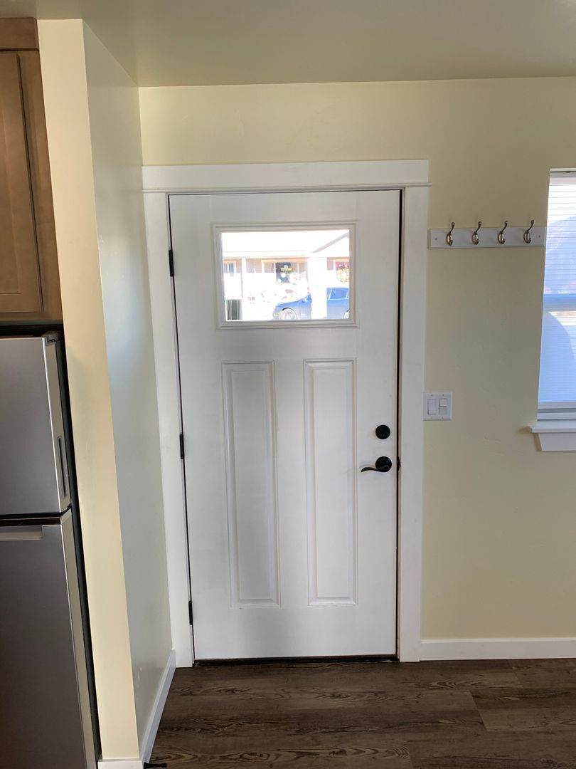 181 E Tall Fir Court - A - Sisters - Oregon - 1 bed, 1 bath rental property