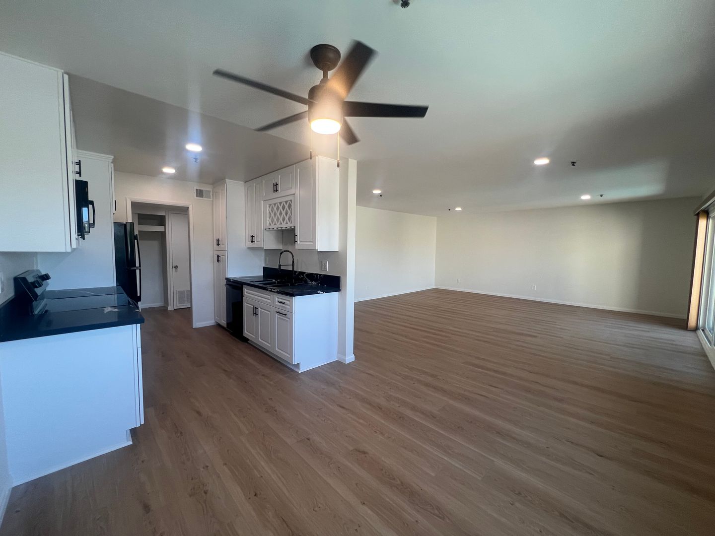 1830 Thomas Ave #3A - San Diego - California - 2 bed, 2 bath rental property