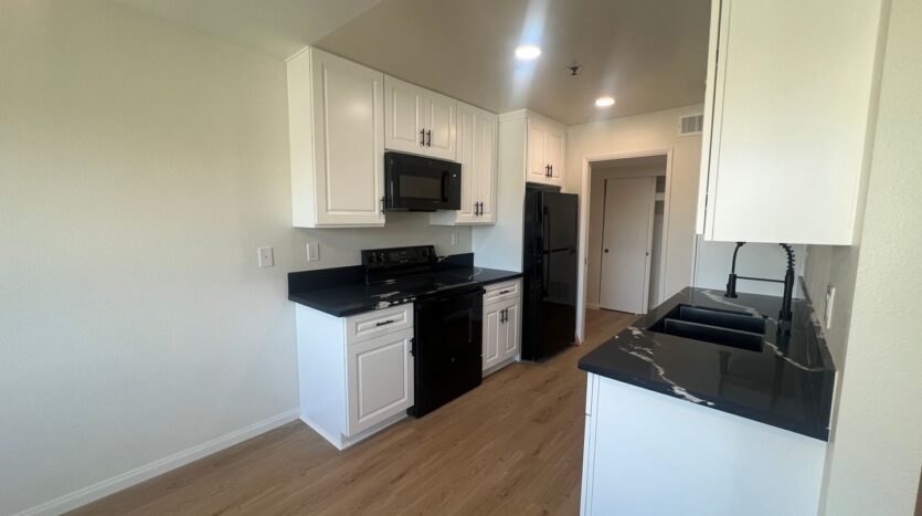 1830 Thomas Ave #3A - San Diego - California - 2 bed, 2 bath rental property