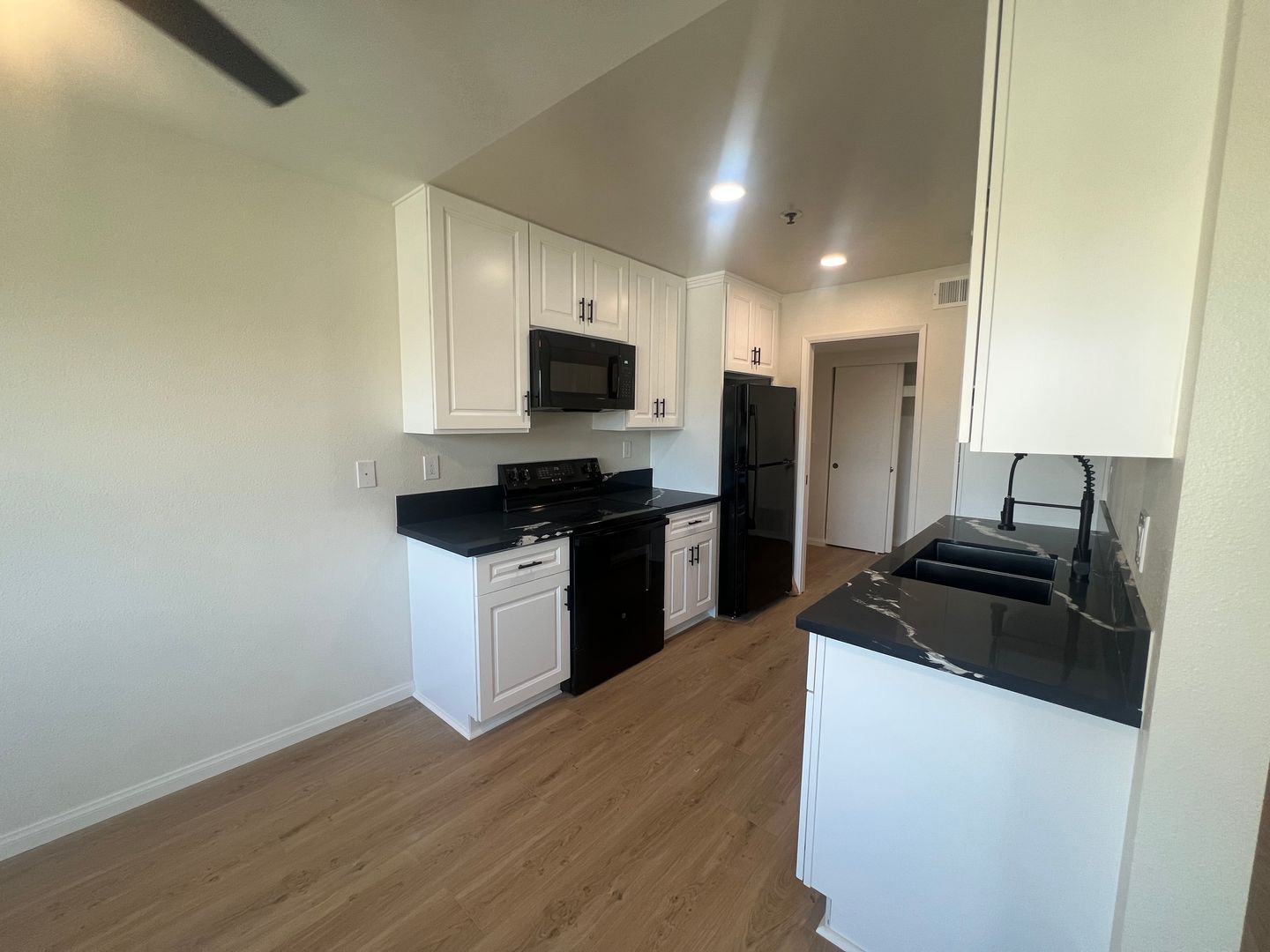 1830 Thomas Ave #3A - San Diego - California - 2 bed, 2 bath rental property
