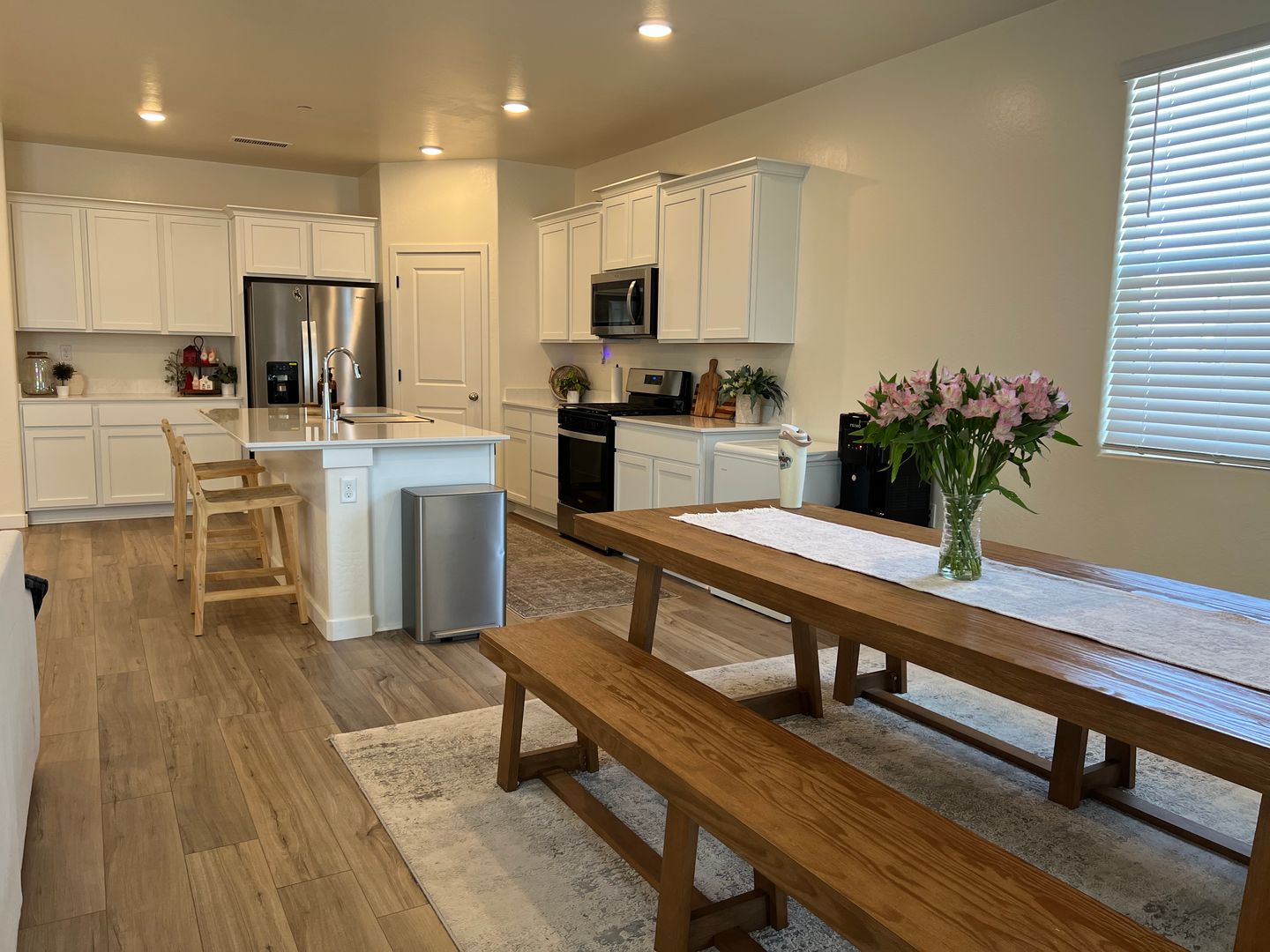 1869 W GRAHAM ST  - Hanford - California - 3 bed, 2 bath rental property