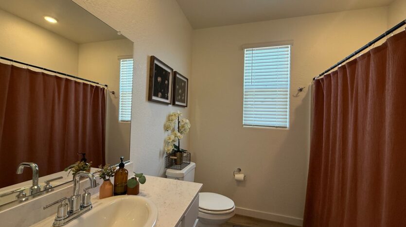 1869 W GRAHAM ST  - Hanford - California - 3 bed, 2 bath rental property