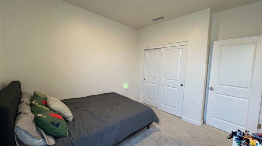 1869 W GRAHAM ST  - Hanford - California - 3 bed, 2 bath rental property