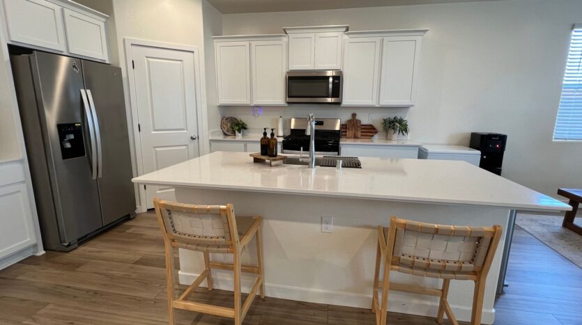 1869 W GRAHAM ST  - Hanford - California - 3 bed, 2 bath rental property